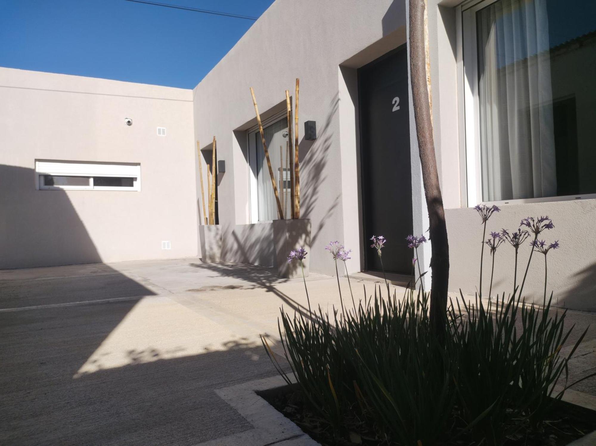 Deptos De Alvear * Santa Rosa (La Pampa)